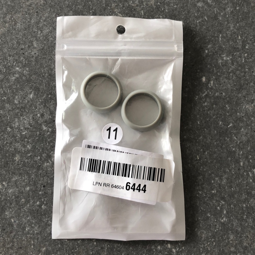 Men’s silicone wedding bands